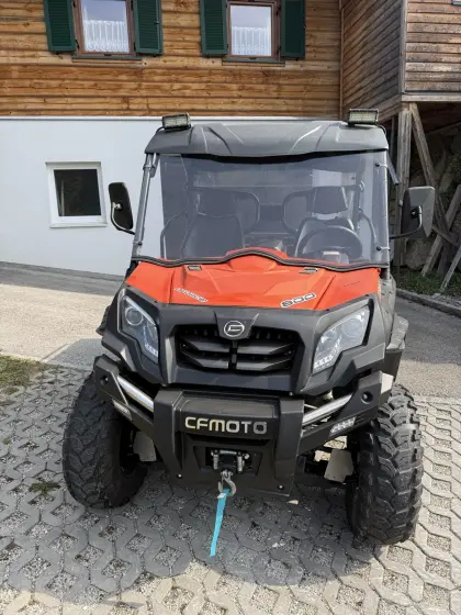 CF Moto UForce 800