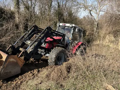 Massey Ferguson 4245