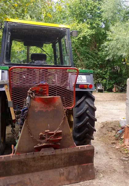 Holzrückung, Schlägerung und Holzspalten
