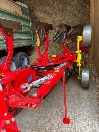 Pöttinger Pflug Servo 35 S