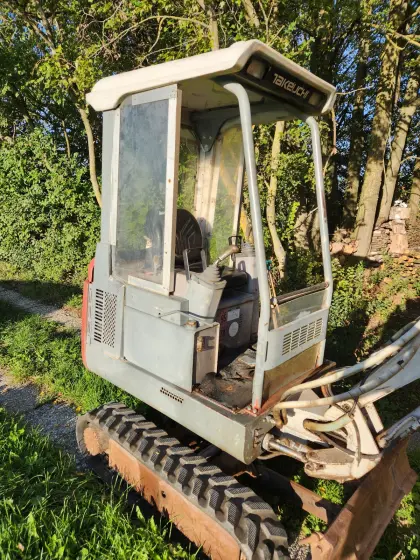 Bagger Takeuchi 015