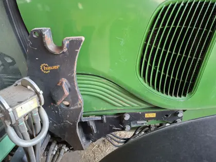 Hauer Frontladerkonsole John Deere 6320