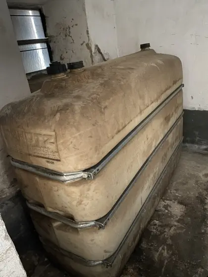 Verschenke Dieseltank