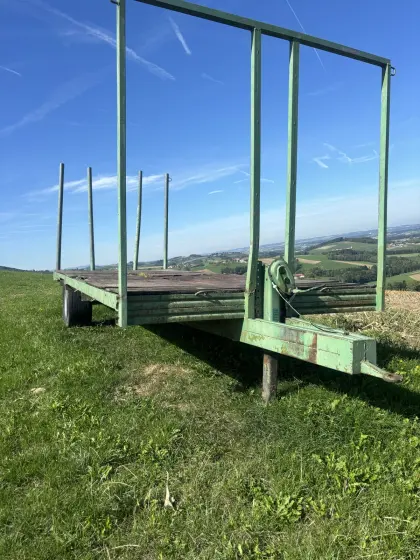 Ballenwagen zu verkaufen.