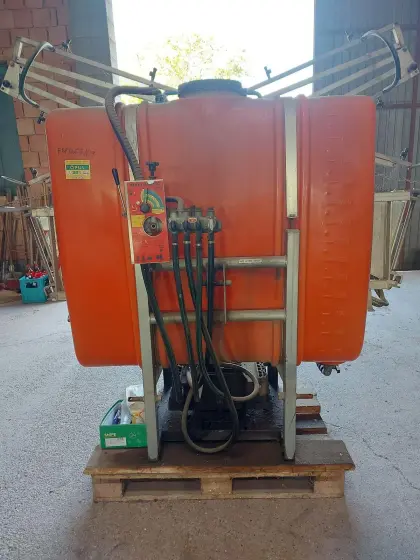 Feldspritze Jessur STS-100-F