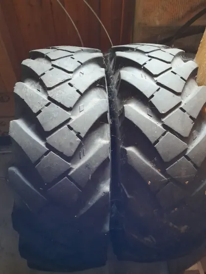 Reifen 12.5-20 Mitas