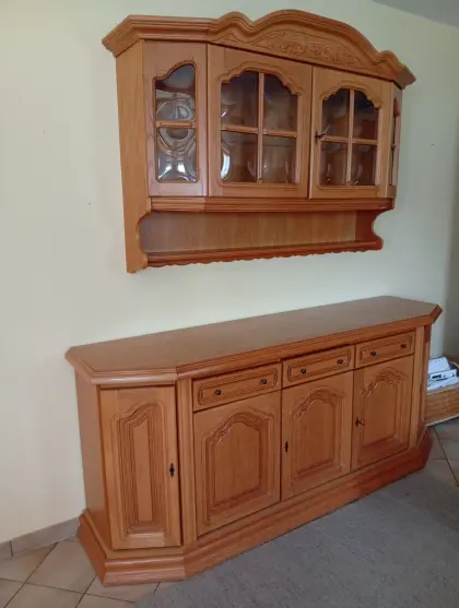 Vitrine für Küche mit Ober- und Unterschrank