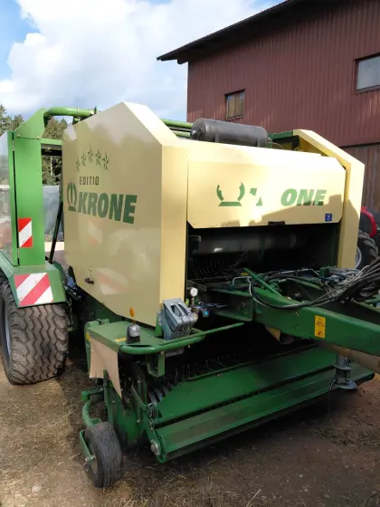 Krone Vario Pack 1500 Ballenpresse