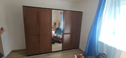 Kleiderschrank 5-türig mit Spiegel