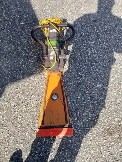 Heu- und Siloballenschneider
