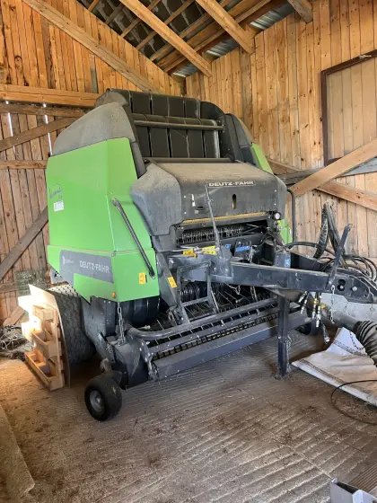 Rundballenpresse Deutz 590 Varimaster 590
