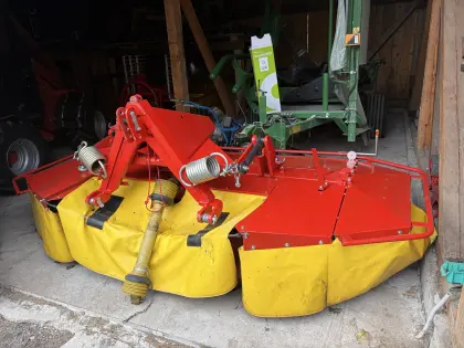 Frontmähwerk Pöttinger Cat 270 Multitast