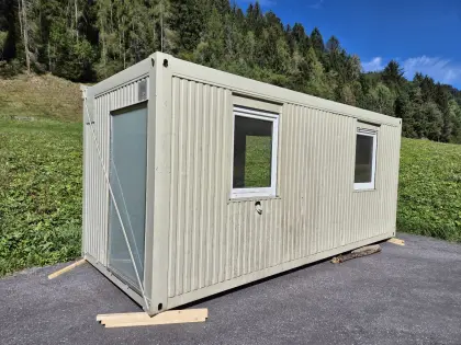 Container