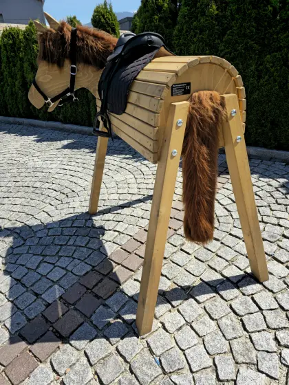 Pferd aus Holz