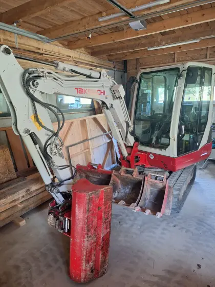 Takeuchi TB 228