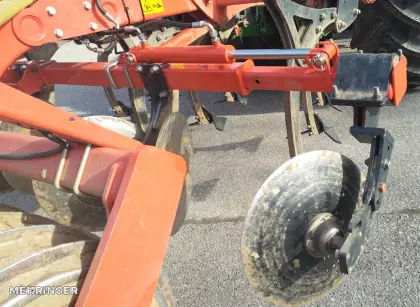 Einebnungsschiene für Kuhn CULTIMER Grubber 3 m, hydr.