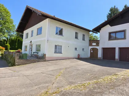 Großzügige Liegenschaft in Regau, 5.173 m² Gesamtgrundfläche