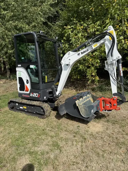 Minibagger Bobcat 2 t E20z vermieten, Bobcat E20z
