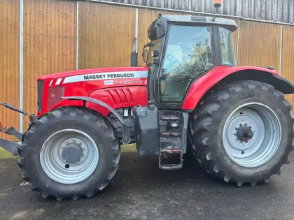 MF 7499 stufenlos MF 7499