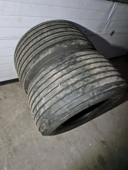 Anhängerreifen 445/45R19,5, 4 x