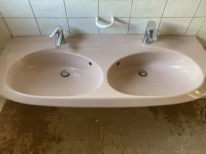 Doppelwaschbecken 130 x 55 cm