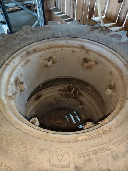 Reifen 440/65 R24