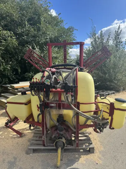 Hardi Feldspritze 600 l