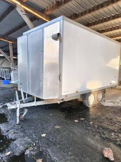 Mobile Käserei mit Zubehör, 1.000 l Käsewanne