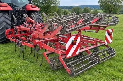 Verkaufe AgriFarm Kultivator Planomat 4 m