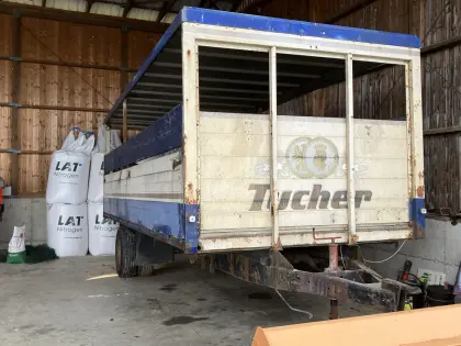 Schweinetransporter