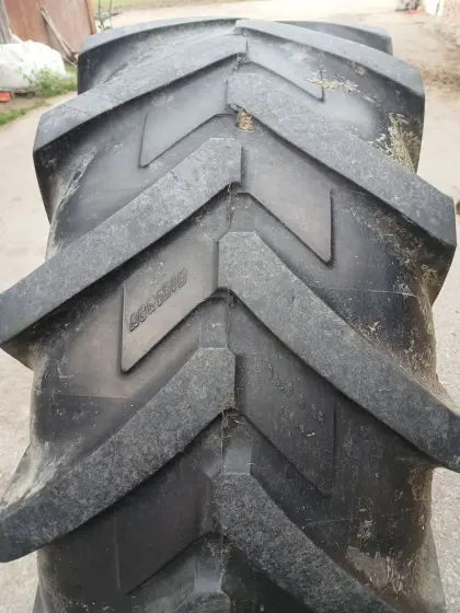 Michelin AgriBib 16.9/28