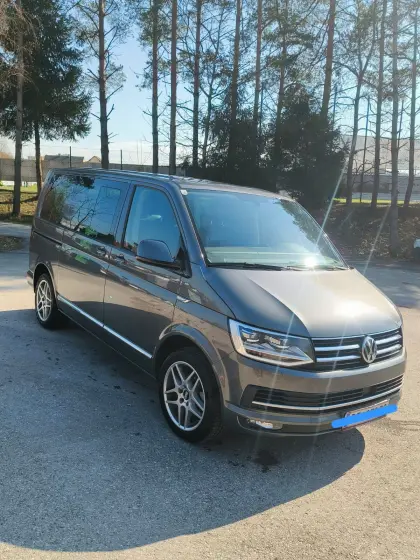 VW Multivan Highline