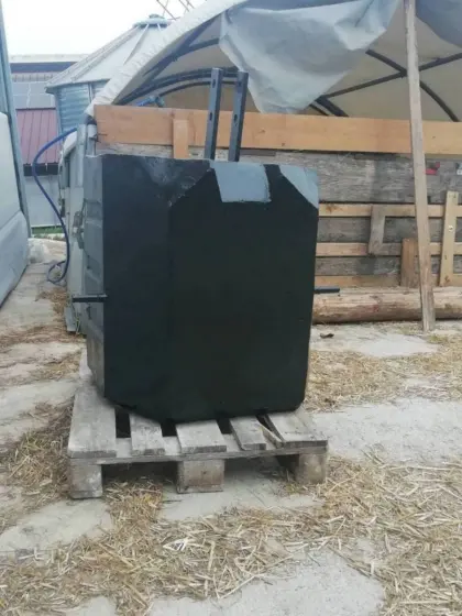 Front-/Heckgewicht 900 kg