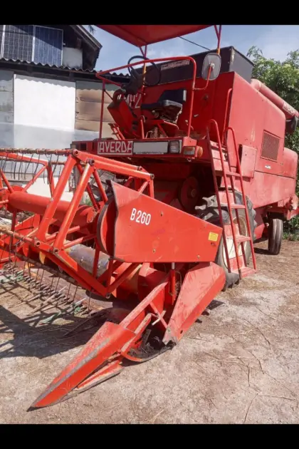 Verkaufe Mähdrescher Laverda