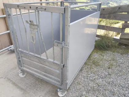 Verk. Kälberbox von Schauer