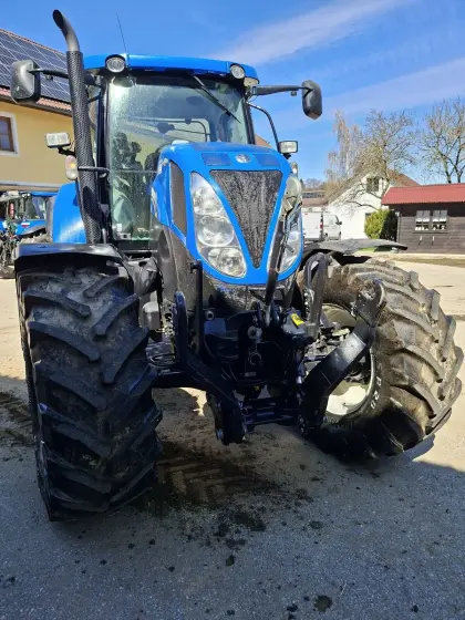 New Holland T7.200