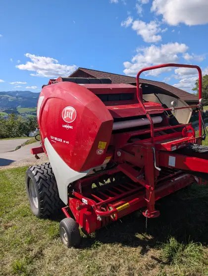 Lely Welger Rundballenpresse