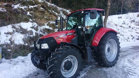 Case Farmall 105U Pro