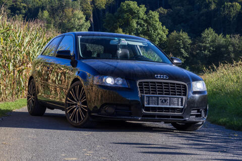 Audi A3 8P 1.6 Benzin 105 PS, Bi-Xenon, 18 Zoll
