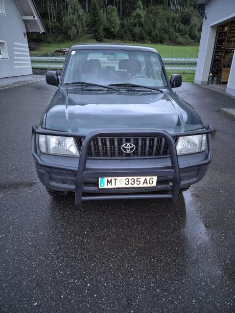 Toyota Land Cruiser J90