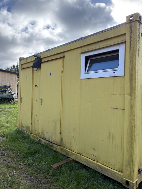 Sanitärcontainer