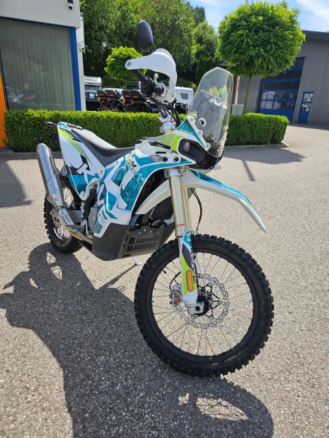 KOVE 450 RALLY Racing Teal HIGH Rallye Enduro Zweirad CFMOTO KOVE 450 RALLY