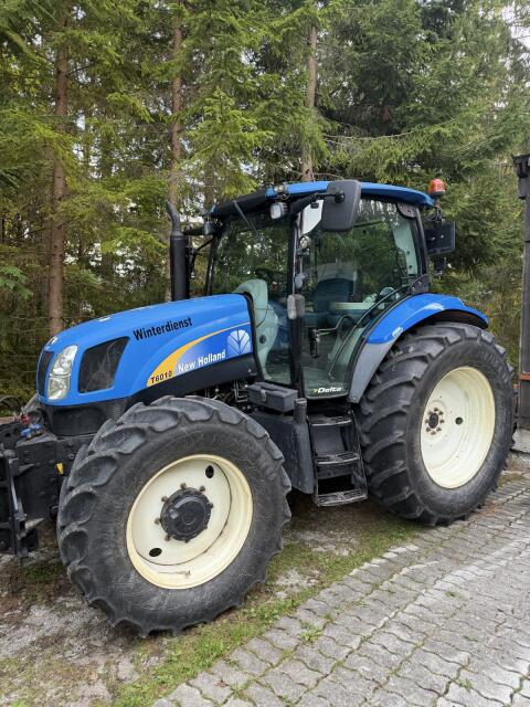 New Holland T6010 Delta