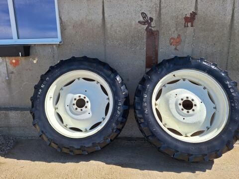 2 Traktorkompletträder 340/85 R 38