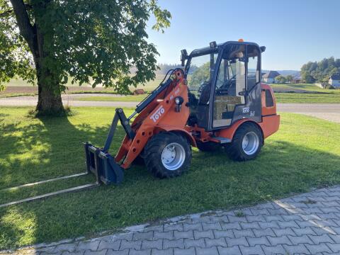Hoflader Toyo ML 840