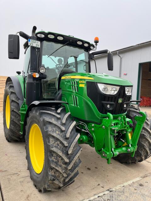 John Deere 6130R