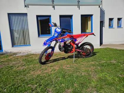 Beta RR 2T 300 MY24 Enduro Gebrauchtfahrzeug Racing