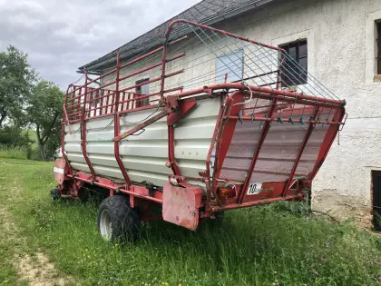 Ladewagen Pöttinger Trend 2