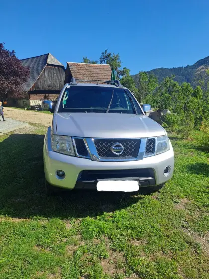 Nissan Navara D40