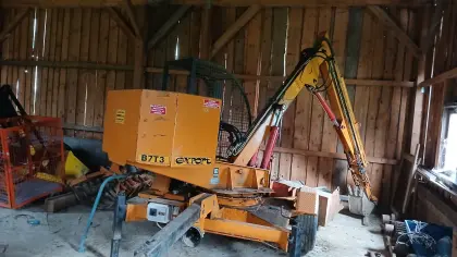 Icar Bazzoli Heckbagger, Mistkran, Heulader
